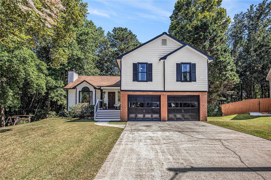 5069 Glendora Dr., Powder Springs, GA 30127