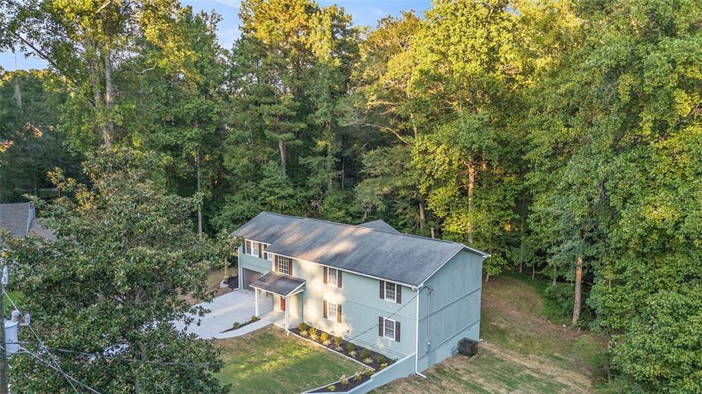 5824 Windermere Ct., Lithonia, GA 30038