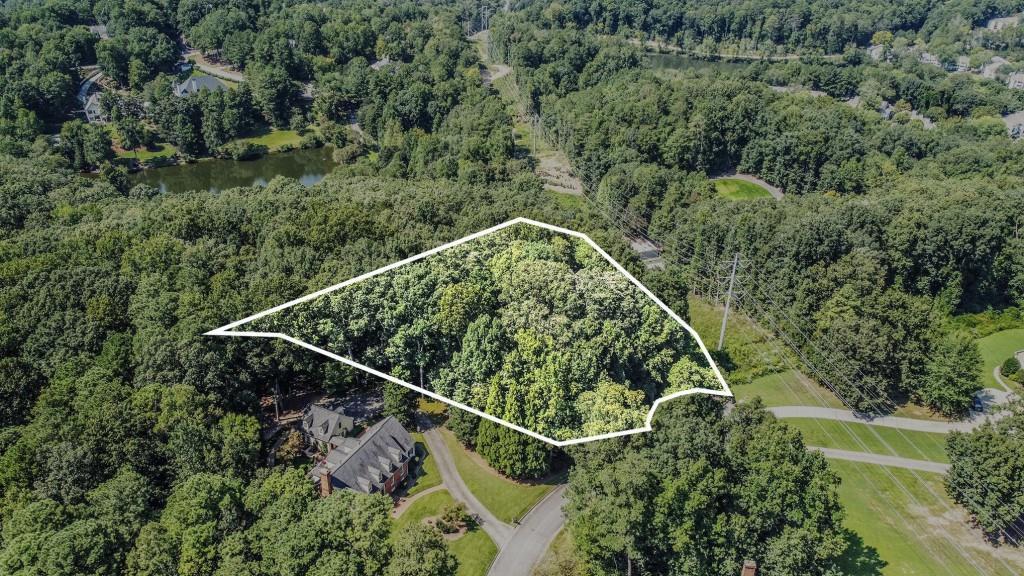 Dunraven Pl., Sandy Springs, GA 30328