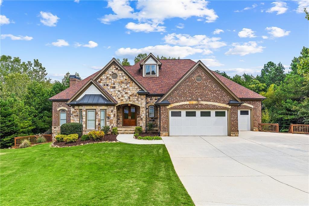 3343 Heathchase Ln., Suwanee, GA 30024