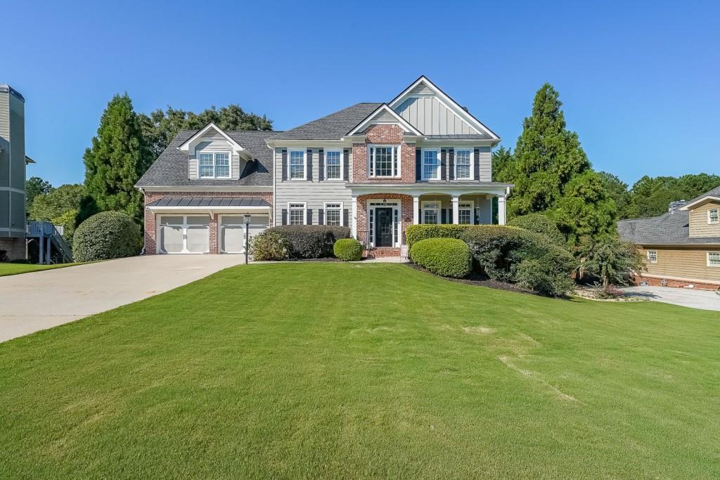 1206 James Walter Dr., Loganville, GA 30052