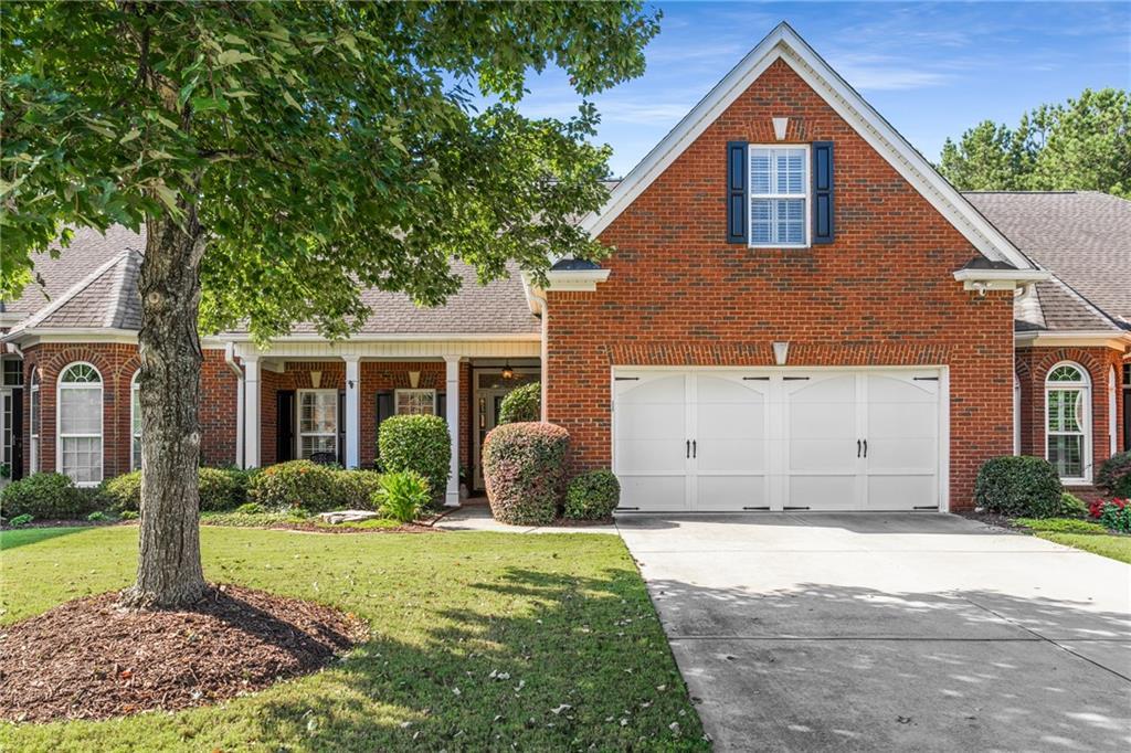 5575 Villa Lake Ct., Suwanee, GA 30024