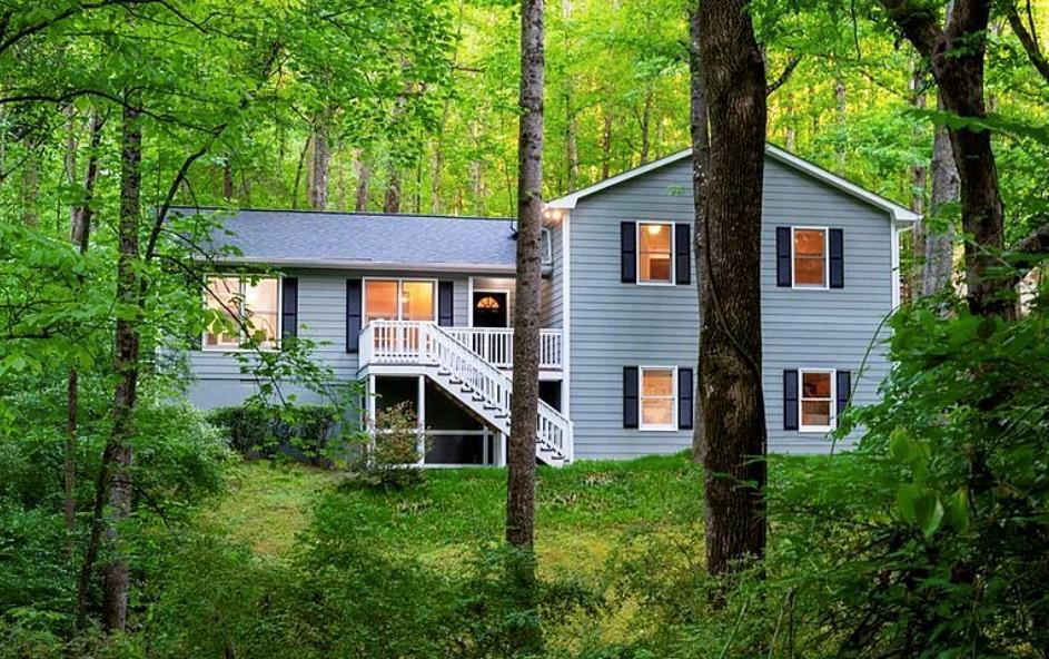 497 Somerset Dr., Athens, GA 30606