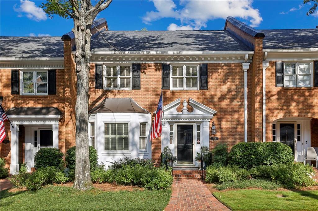 5436 Trentham Dr., Atlanta, GA 30338