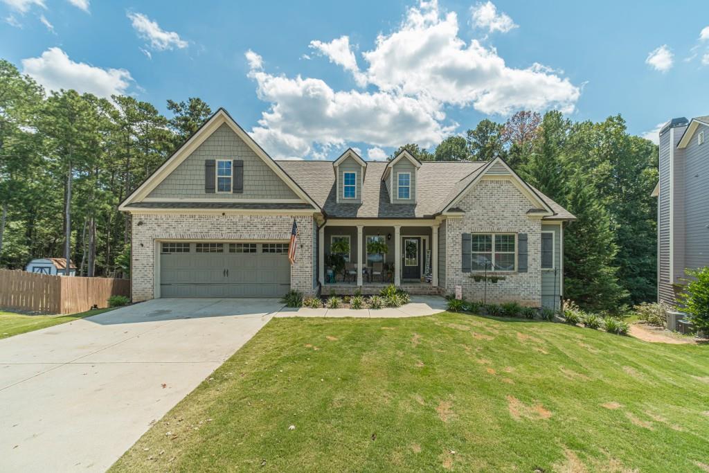 468 Copper Ridge Dr., Loganville, GA 30052