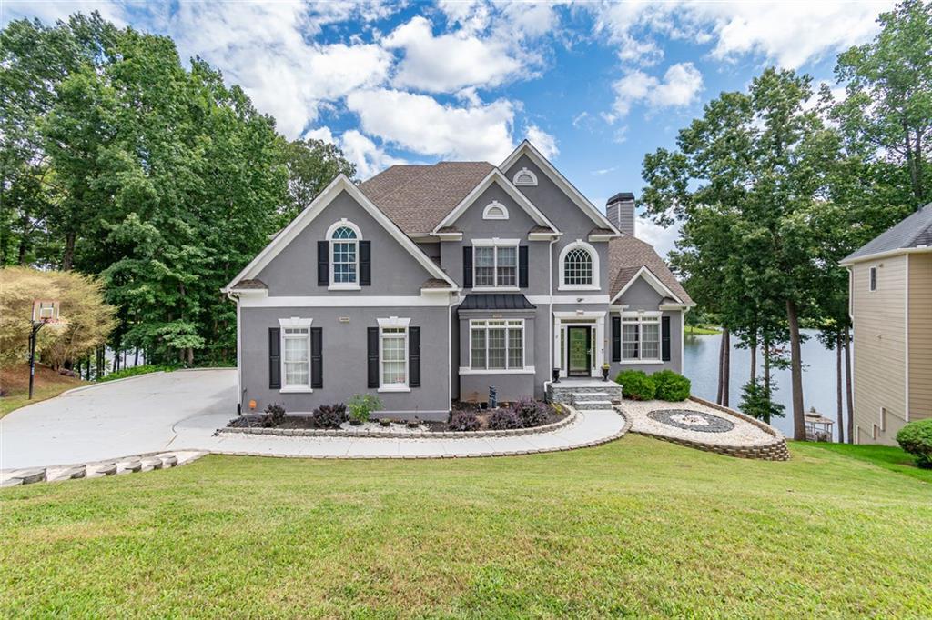 7273 Meadow Point Drive Dr., Stone Mountain, GA 30087