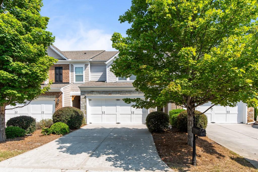 1216 Lake Point Way, Suwanee, GA 30024