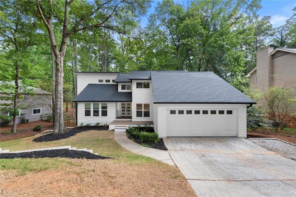 3040 Roxburgh Dr., Roswell, GA 30076