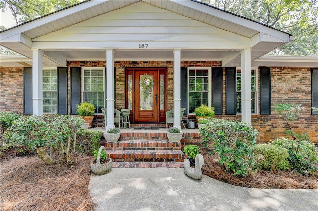 157 Lancelot Way, Lawrenceville, GA 30046