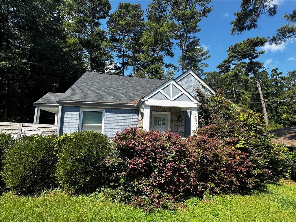 2097 Holly Hill Dr., Decatur, GA 30032