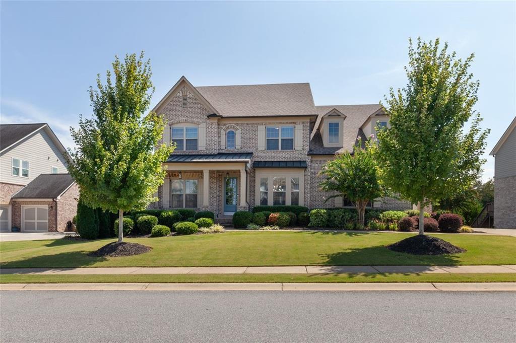 222 Briar Hollow Ln., Woodstock, GA 30188