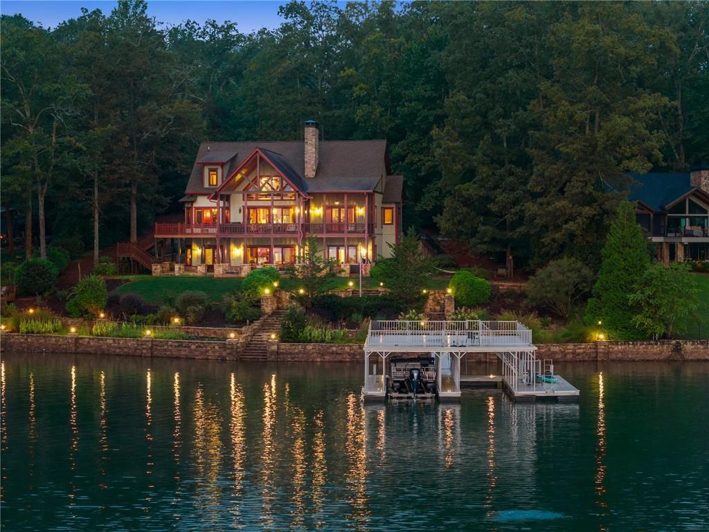 1585 Heathers Cove Rd., Hiawassee, GA 30546