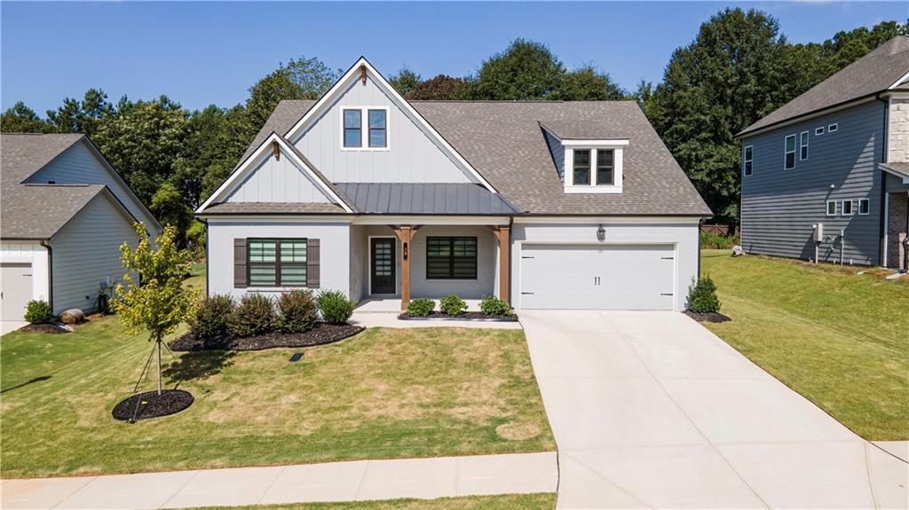 38 Winding Rose Dr., Hoschton, GA 30548