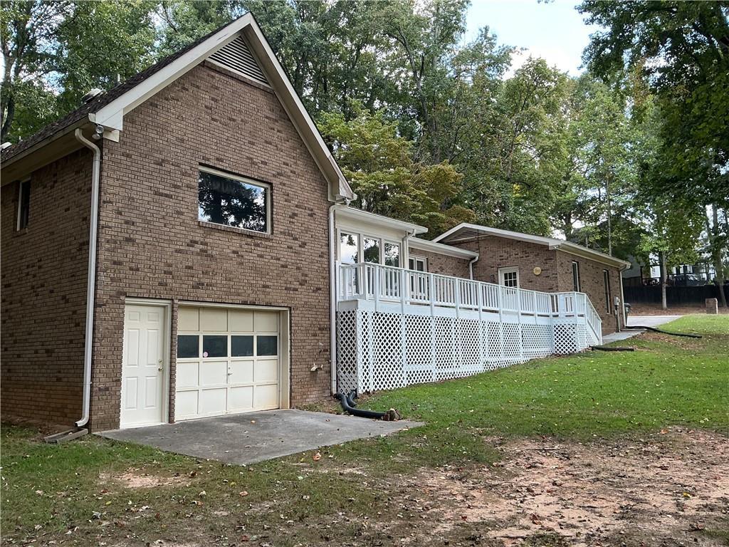 105 Benson Cir., Fayetteville, GA 30214