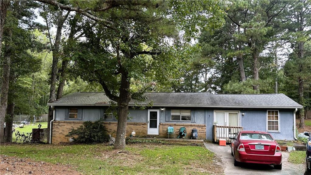 8591 Chestnut Ln., Lithia Springs, GA 30122