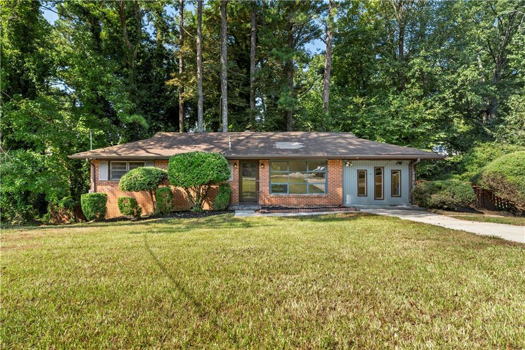 2849 Belleau Ln., Atlanta, GA 30316