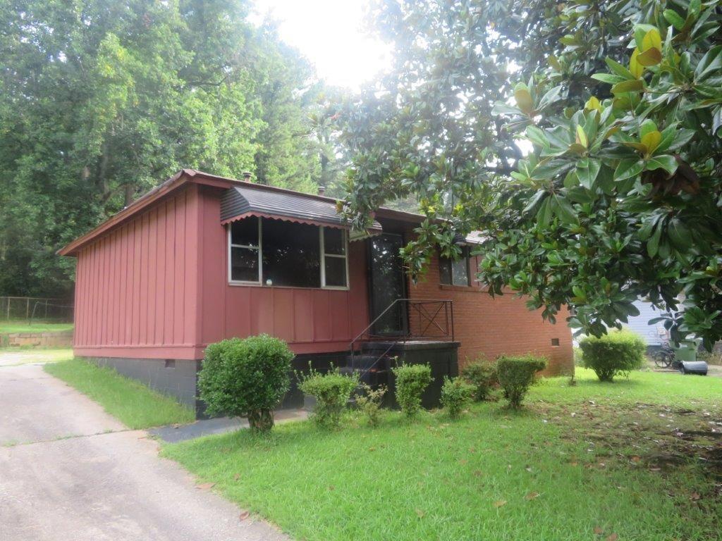 2353 Clarissa Dr., Atlanta, GA 30318
