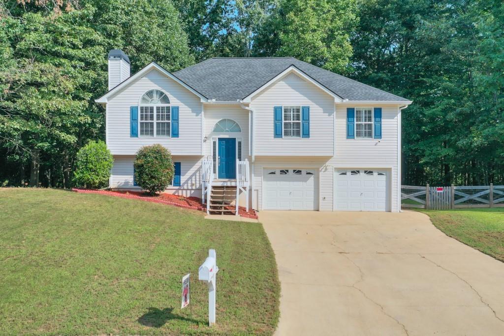 371 Crystal Creek Ln., Dallas, GA 30157