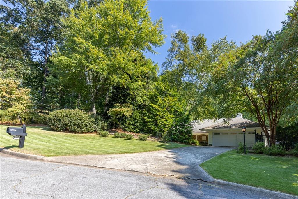 8265 Berkley Ridge, Sandy Springs, GA 30350