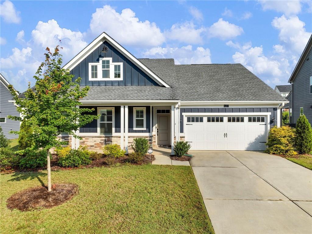 627 Michigan Cir., Hoschton, GA 30548