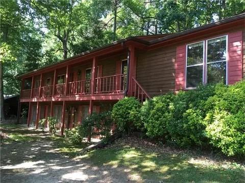 2183 Chaparral Dr., Snellville, GA 30078