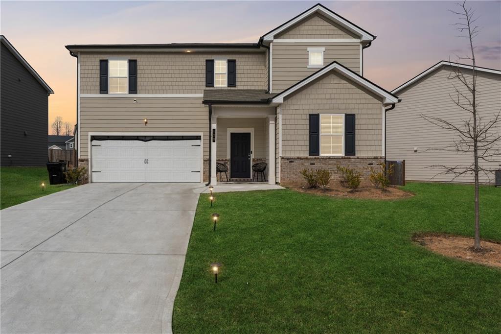 129 Summit Pointe Ln., Dallas, GA 30132