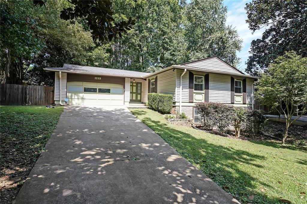 3289 Oak Dr., Lawrenceville, GA 30044