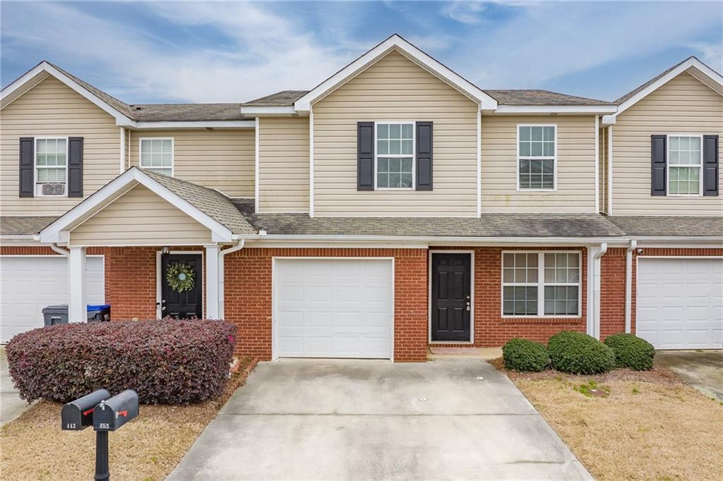 453 Tara Commons Cir., Loganville, GA 30052