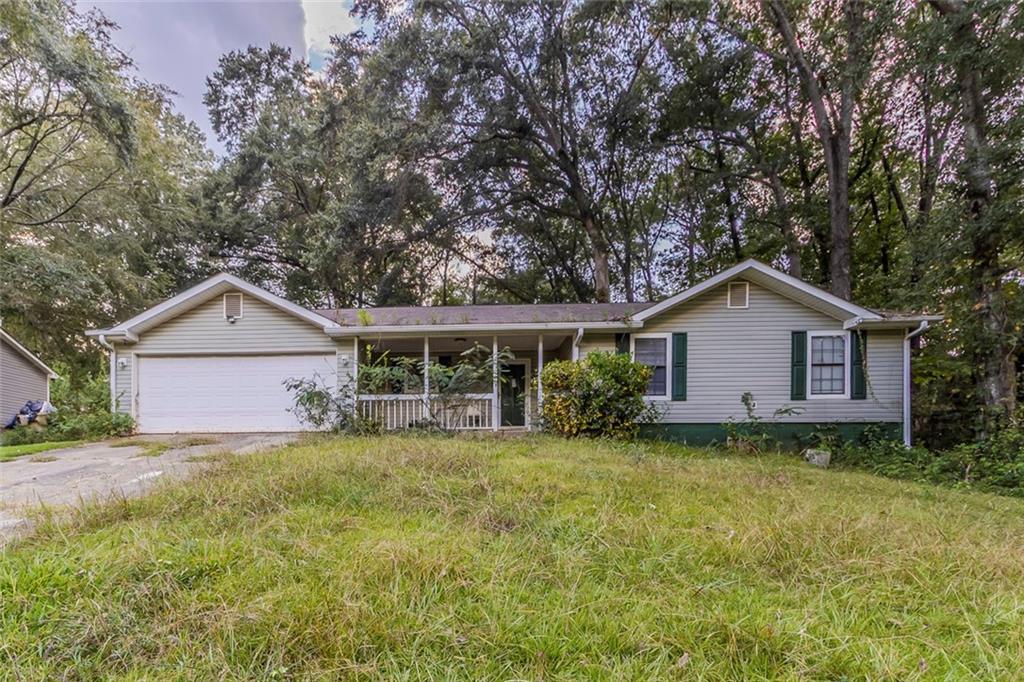 126 Wildwood Rd., Stockbridge, GA 30281