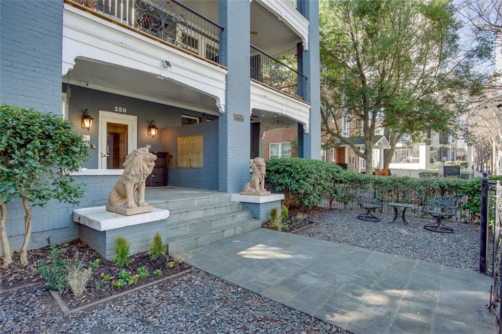 259 14th St. #104, Atlanta, GA 30309