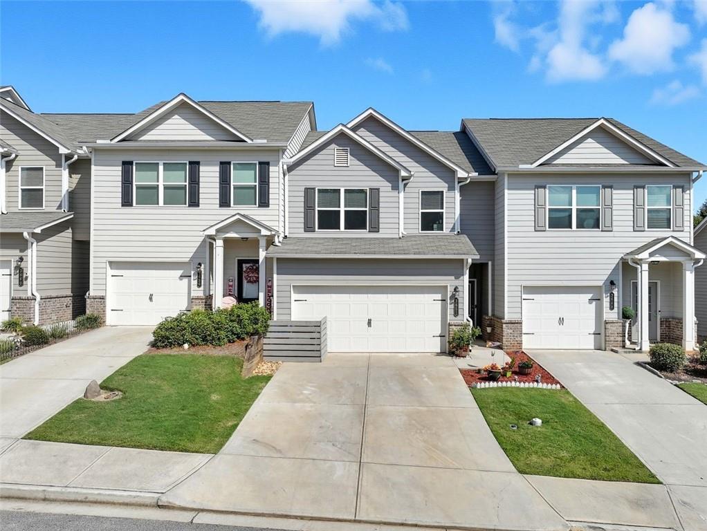 3652 Acorn Dr., Oakwood, GA 30566