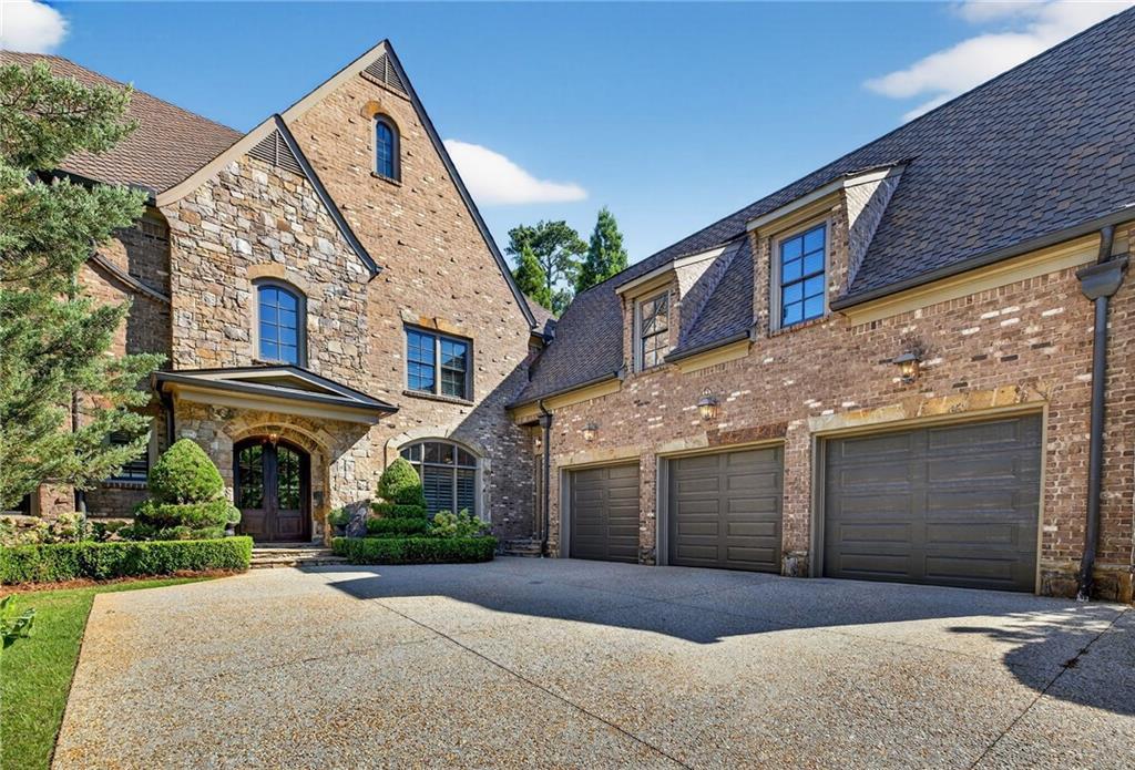 840 Camden Park Ct., Atlanta, GA 30342