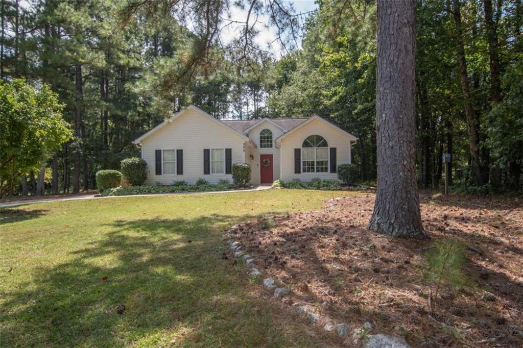 266 Winthrop Dr., Sharpsburg, GA 30277