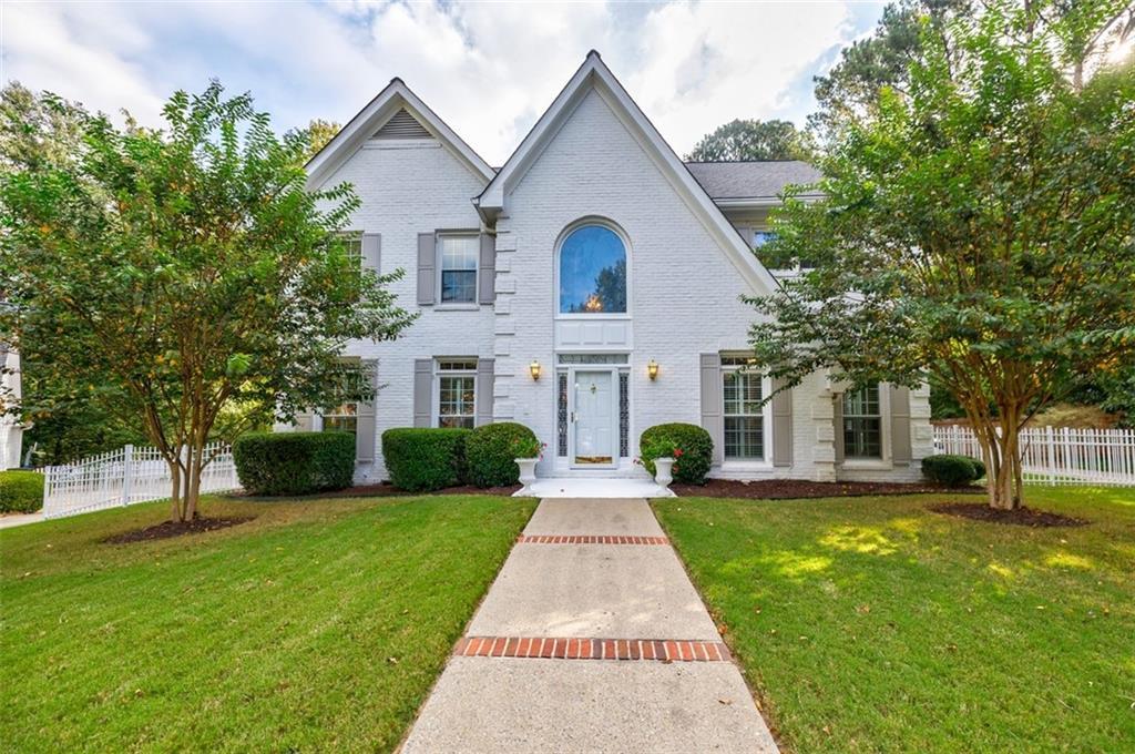 160 Savannah Estates Dr., Sandy Springs, GA 30350