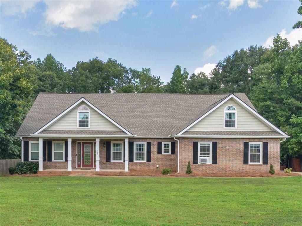 545 Barhams Ridge Dr., Mcdonough, GA 30252