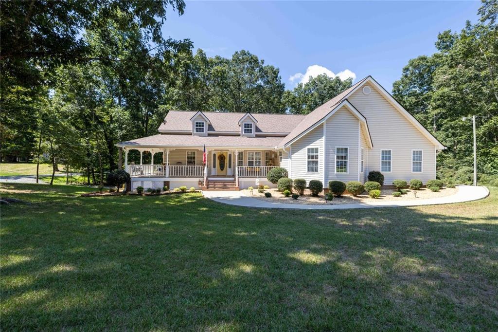 2851 Woodbriar Dr., Gainesville, GA 30506