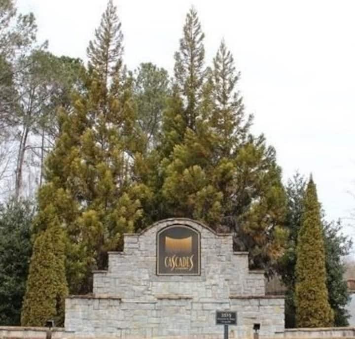 743 Crestwell Cir., Atlanta, GA 30331