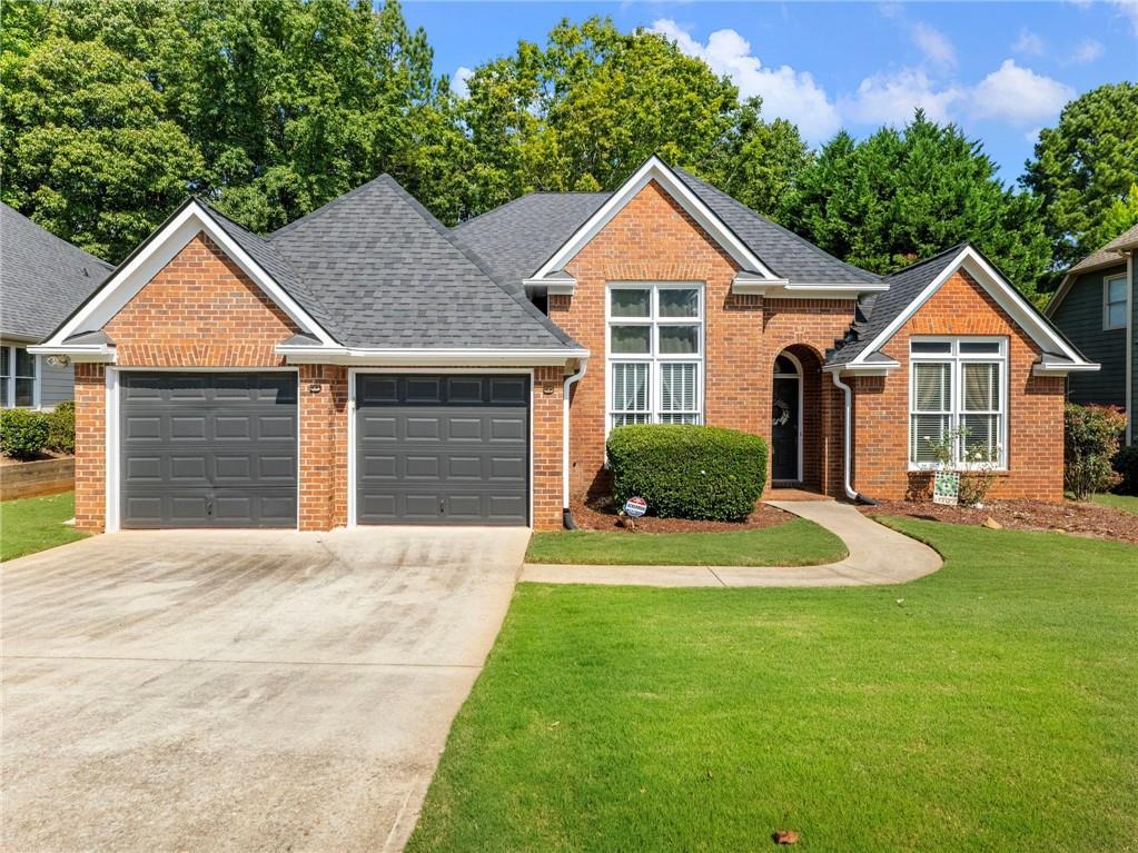 894 Fairview Club Cir., Dacula, GA 30019