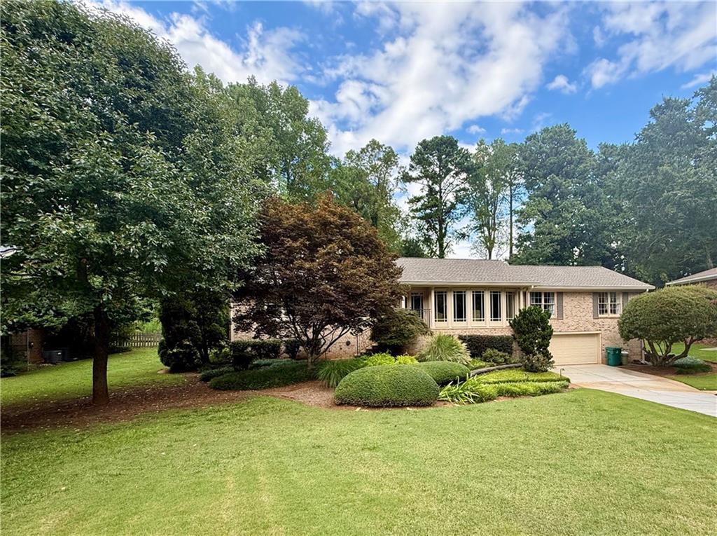 1415 Mosswood Ln., Smyrna, GA 30082