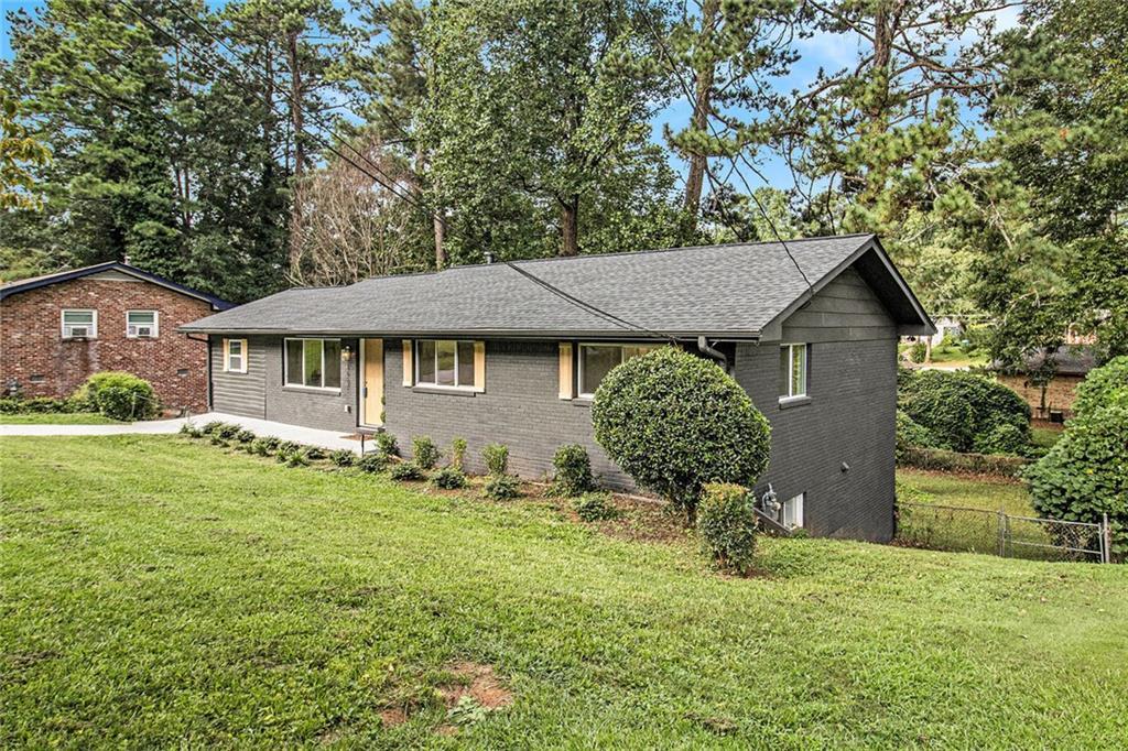 1667 Atherton Cir., Decatur, GA 30035