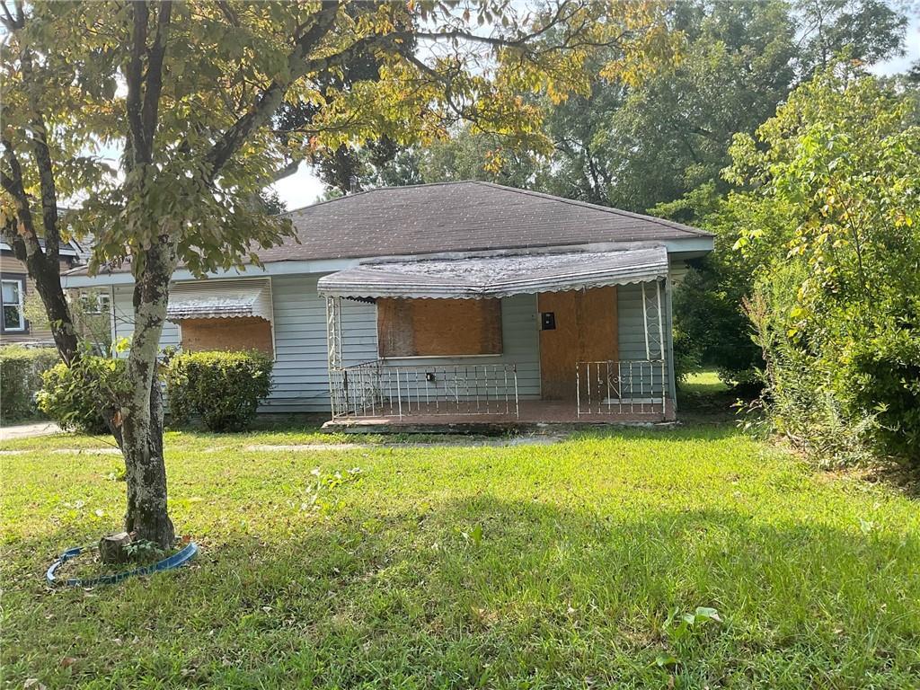 2274 Larchwood Rd., Atlanta, GA 30310