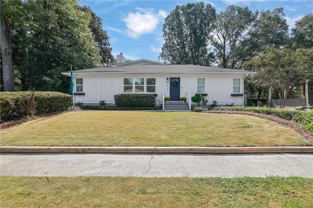 2510 Glendale Cir., Smyrna, GA 30080
