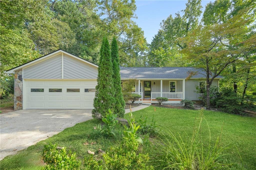 5226 Cumberland Way, Stone Mountain, GA 30087