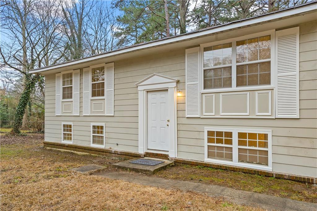 6605 Black Bend Ct., Riverdale, GA 30274