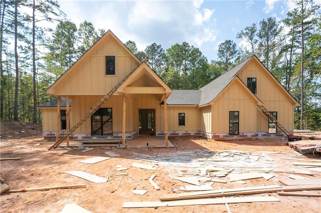 654 Sandhill Hickory Level Rd., Carrollton, GA 30116