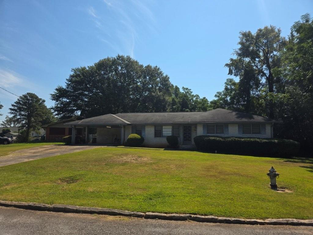 2374 Woodcastle Ln., Atlanta, GA 30316