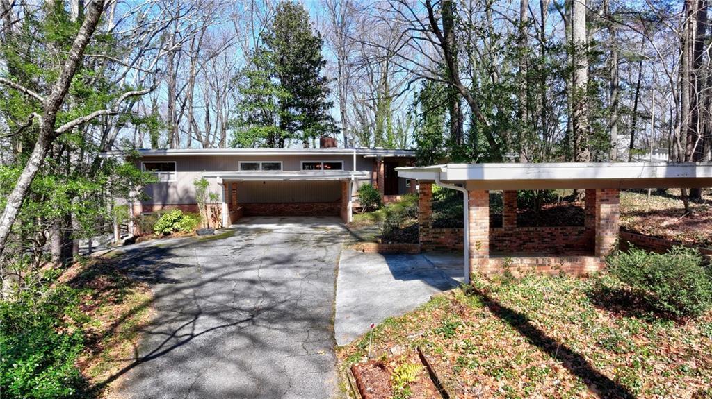 110 Stewart Dr., Atlanta, GA 30342