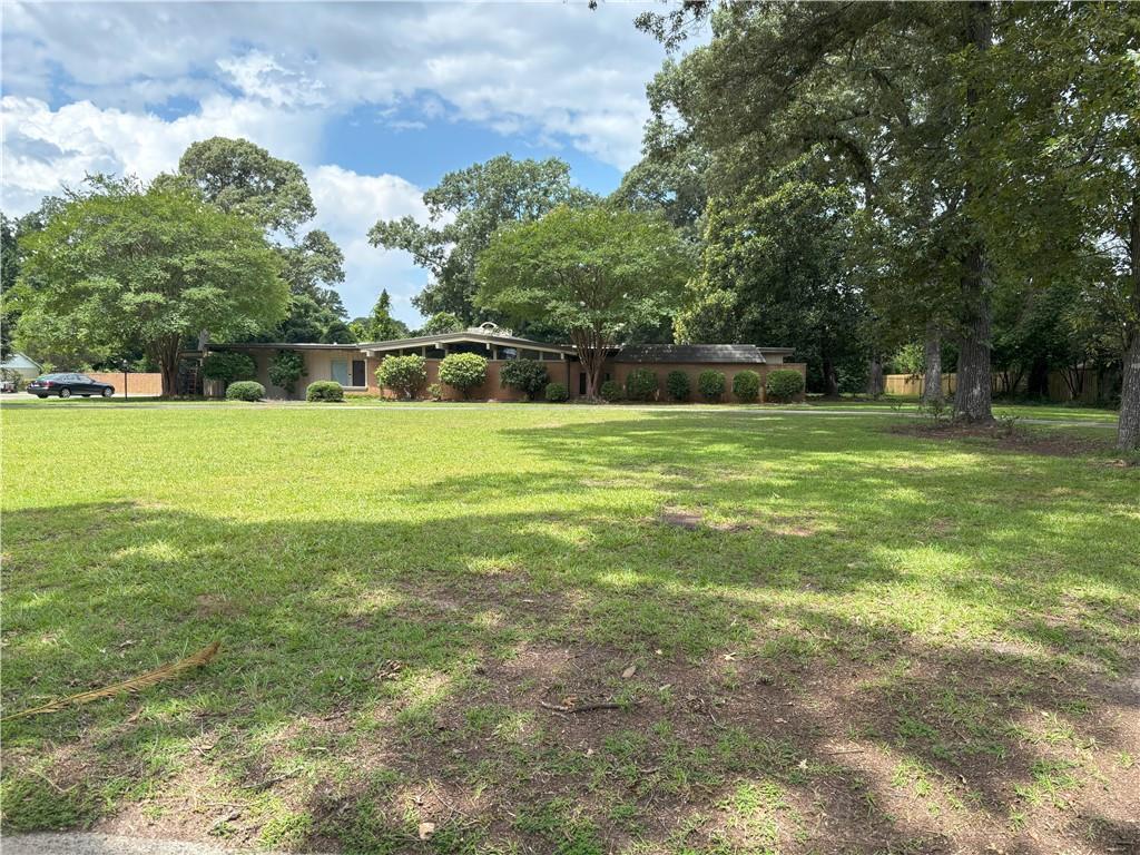 123 Tanglewood Dr., Warner Robins, GA 31093