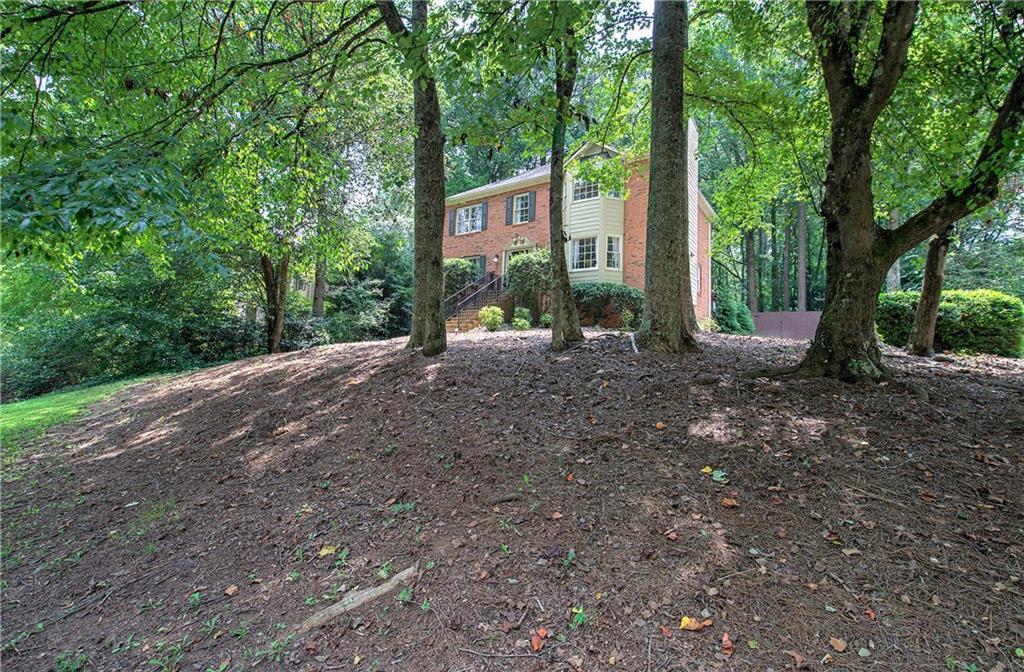 5036 India Lake Dr., Acworth, GA 30102