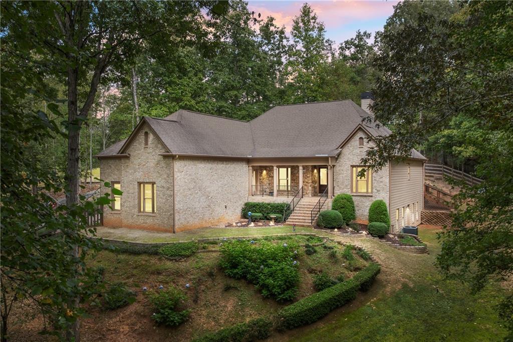 1567 Thompson Rd., Dawsonville, GA 30534